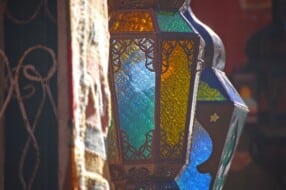 So feiern Muslim:innen das Ende des Ramadan